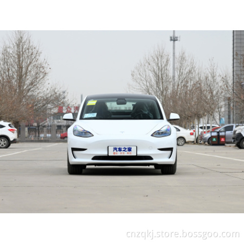 2023 Tesla Model 3 سيارة كهربائية 675 كم أربعة أبواب وخمس مقاعد سيارات كهربائية فاخرة للبيع